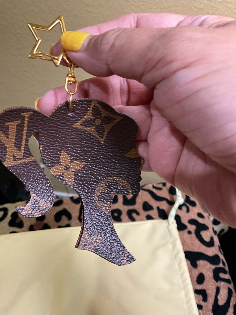LV Barbie KEYRING/BAG CHARM Fashion w/ COA - Picture 7 of 8